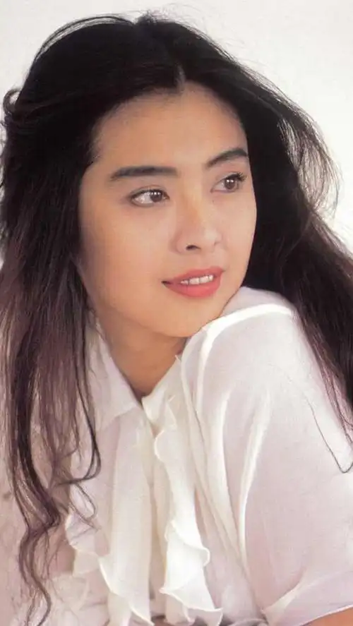 王祖贤时尚唯美写真照,一颦一笑撩动人心