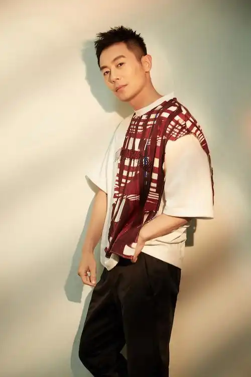 朱亚文心动的信号本周收官回忆杀引网友不舍