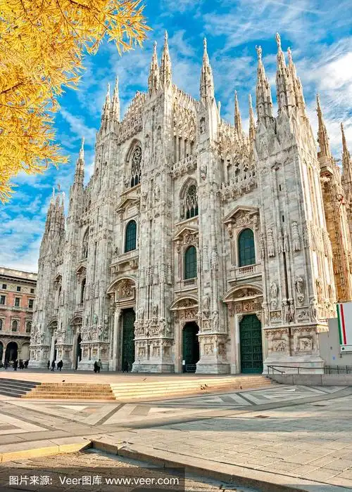 意大利米兰大教堂.