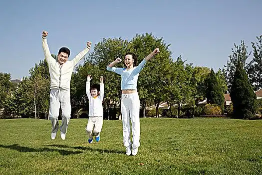 男孩,女孩,玩,花园儿童,男孩一家三口在花园里