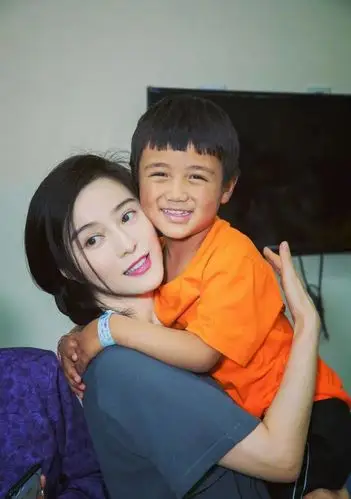 范丞丞将解约?乐华七子海报只剩六人,网友:范冰冰要回来了