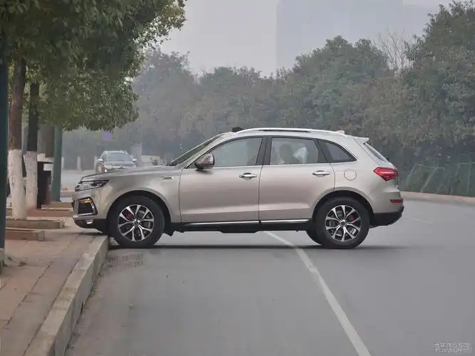 2016款 运动版 2.0t 手动豪华型 众泰t600车身好看吗 众泰t600购车手