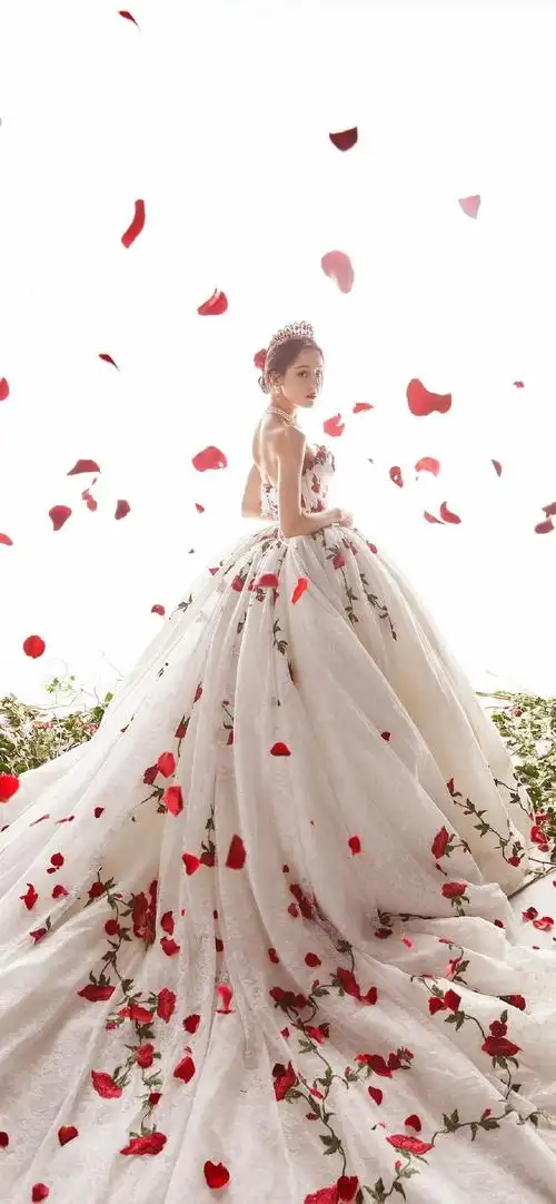 迪丽热巴玫瑰裙仙气高清手机壁纸