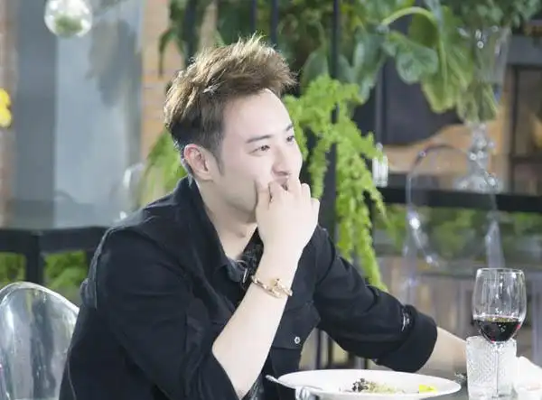 我希望将来有一天做一名科学家 如果有一天我成为一名老师