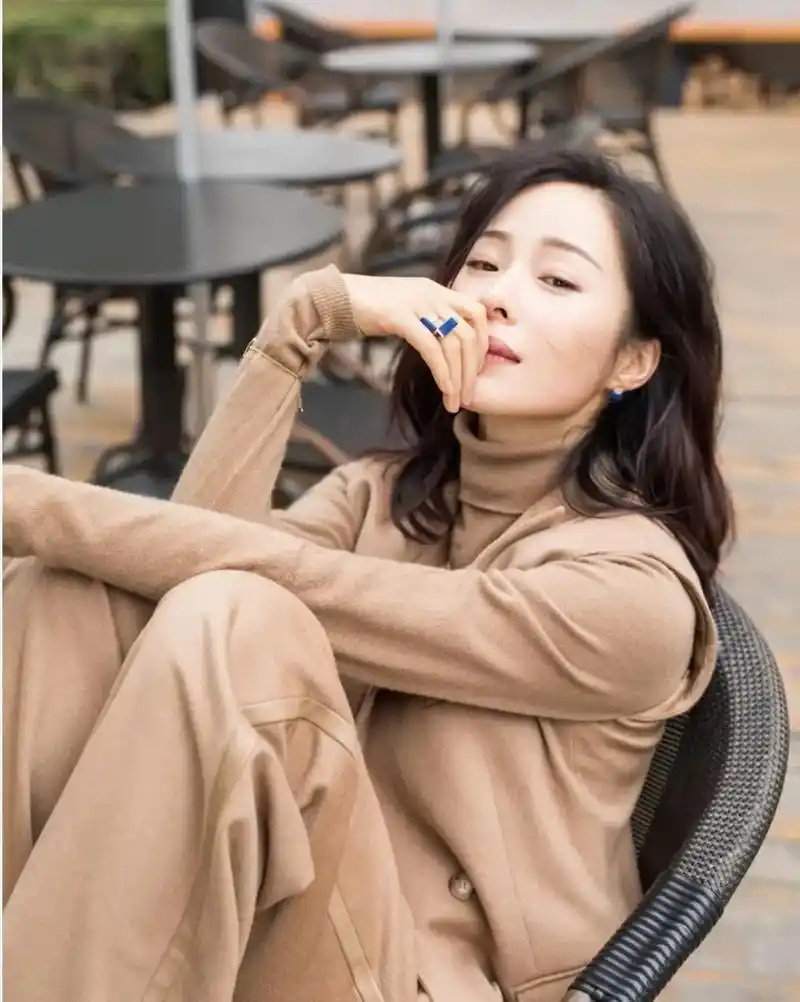 顶级壁纸〕盛世美颜,江一燕纯情壁纸#江一燕 #女星#顶级壁 - 抖音