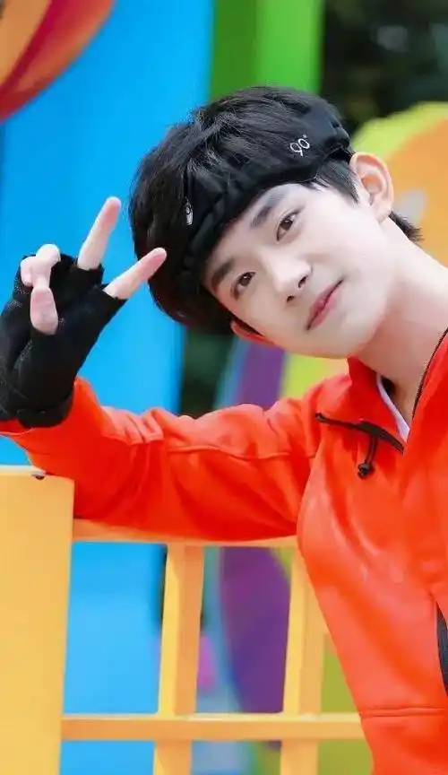 5年后,再看易烊千玺,王俊凯王源的各自境遇,差距显而易见_的发展_演技