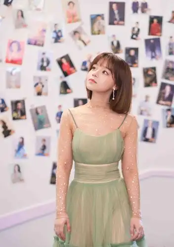 黄霄云星辰大海电视首秀以歌作礼为党庆生