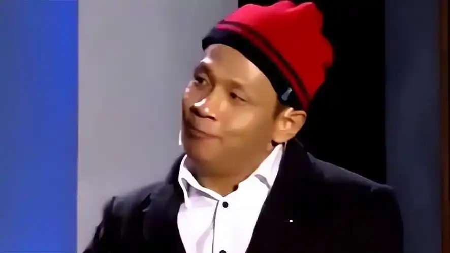 回顾宋小宝成名后抛弃原配二婚娶小5岁女粉丝今一家四口乐开怀