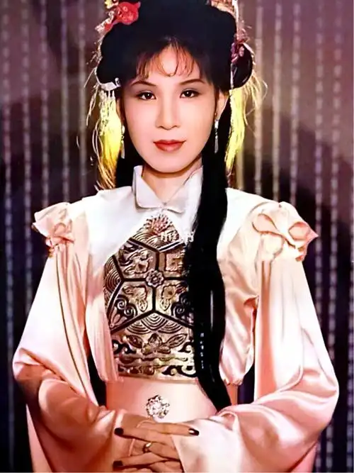 谁年轻时候还不是个小公举