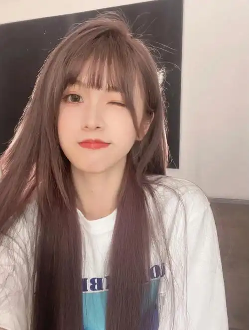 氛围感发色女生染发推荐显白发色