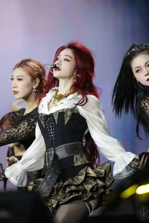 喻言生日演唱会圆满落幕,新歌"ignite"逆应援告白粉丝