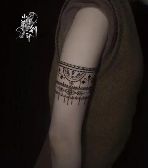 臂环纹身