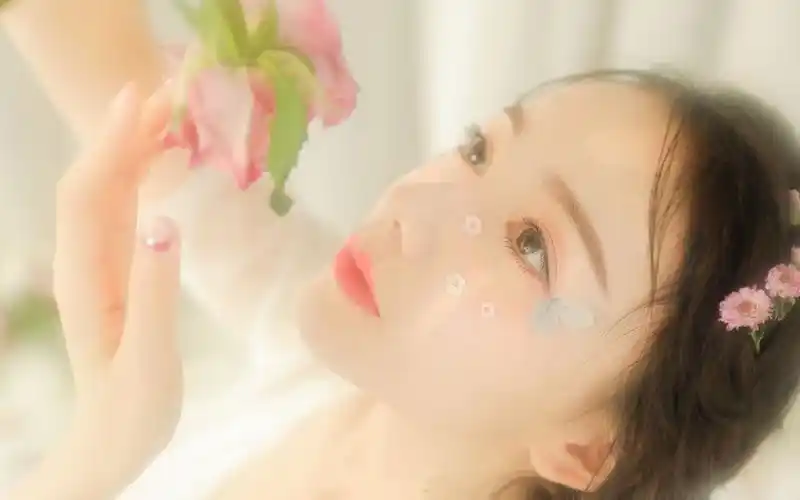 白皙仙气美女唯美高清桌面壁纸.