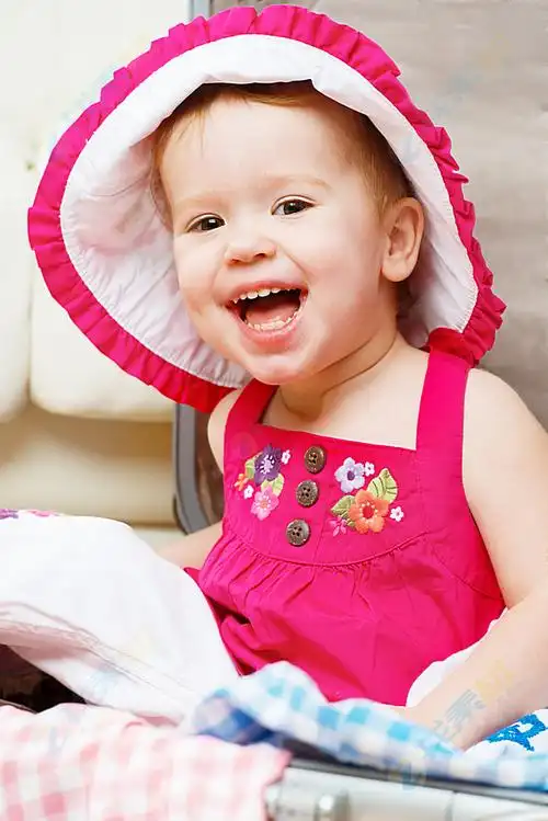 可爱开心笑容小宝宝高清图片下载