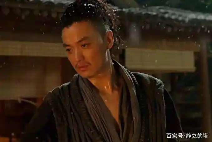 《绣春刀》丁修为何要杀郎中,为何还要欺负郎中的女儿