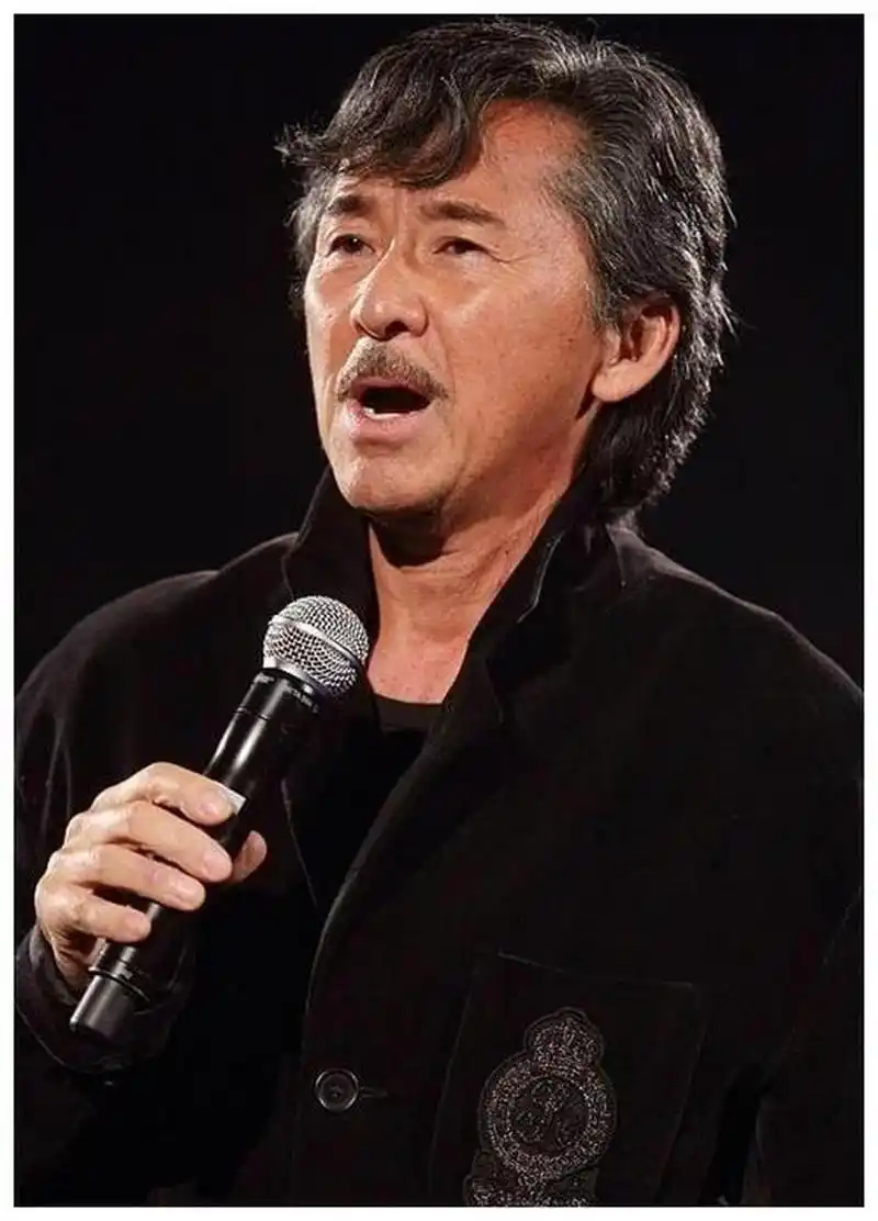 林子祥金曲《男儿当自强》火爆华语乐坛!