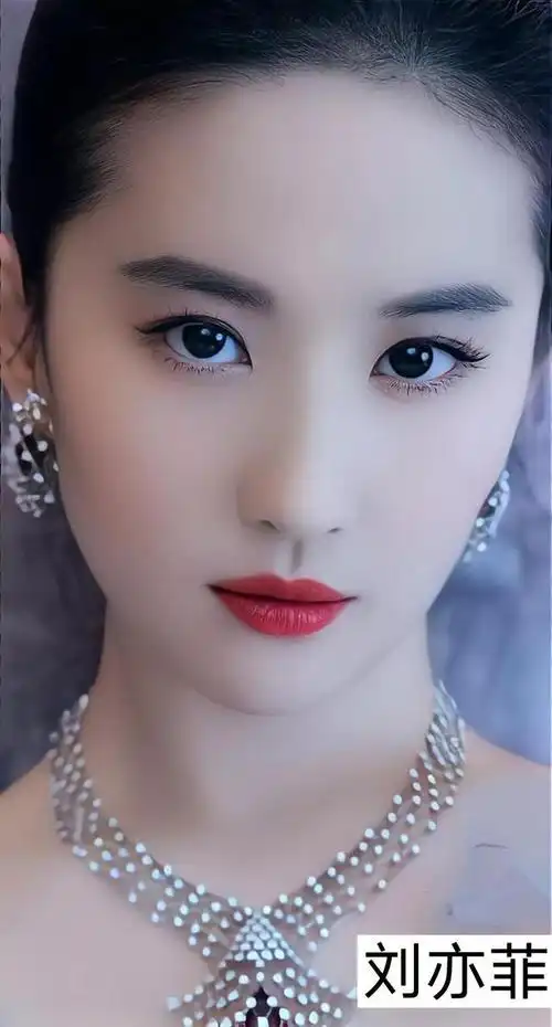 五官精致的女明星谁最好看