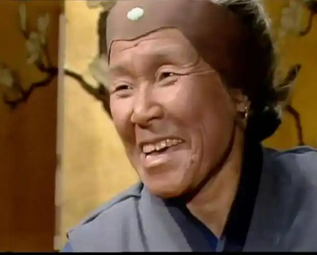 原创红楼梦刘姥姥一进贾府圆满达成心愿有一样东西却是个谜