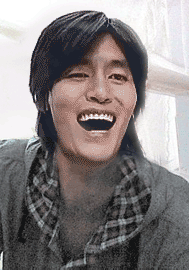 求ps大神帮忙把脸换成金馆长的,手绘的最好,弄的好加分