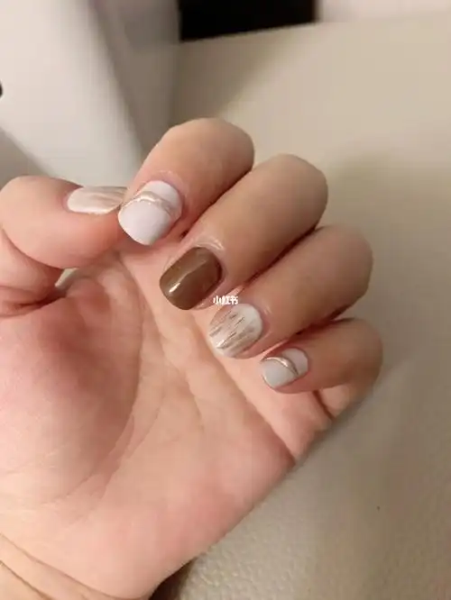 秋季焦糖奶咖色美甲