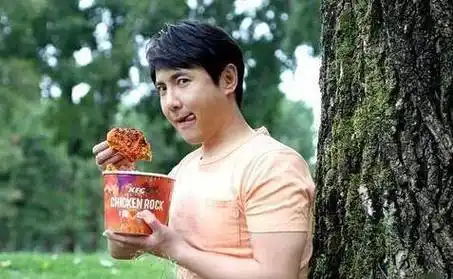 沈腾10年前照片提醒你,保养好这个部位线条有多重要!_下颚_时候_年纪