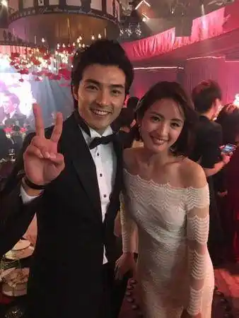 和郑元畅传绯闻,娶相恋13年女友 如今被爆与辣妹彻夜狂欢