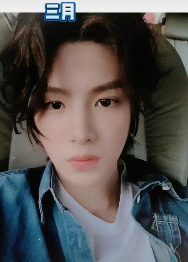 justin新闻210113黄明昊的自拍库存大分享小贾发来2020个人年度总结