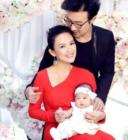 2022年2月9日章子怡生日当天,汪峰也曾发布微博,微博中提到"今天我对