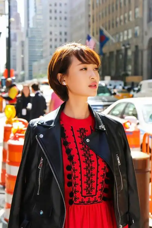 原名杨洋,1989年6月8日出生于江西省赣州市章贡区,中国内地女演员