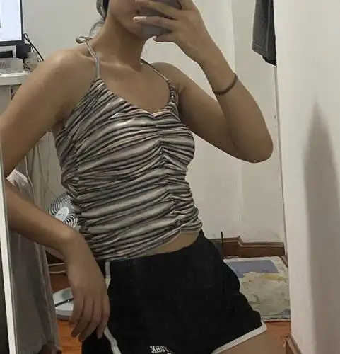 平胸真的不配做辣妹00特指我