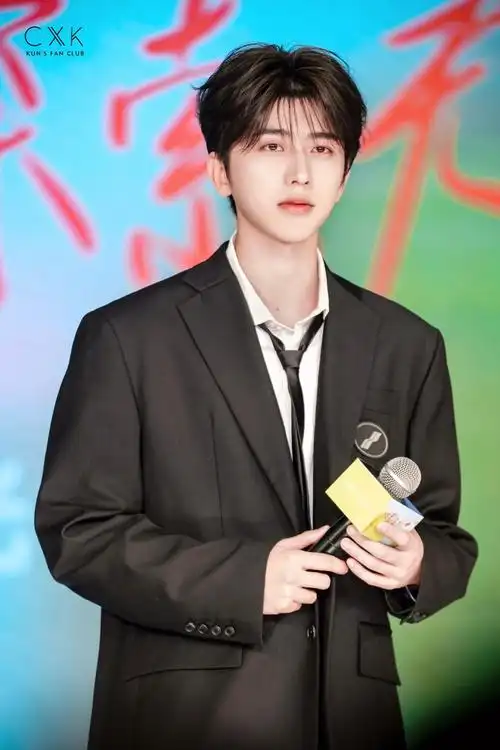 kun##蔡徐坤新歌rideordie