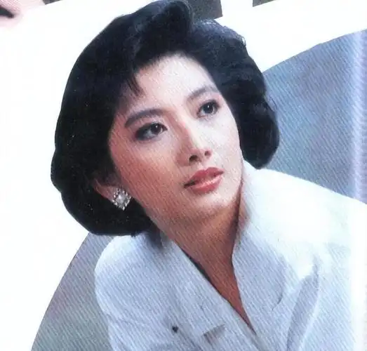 照片,才知已去世多年|柯受良|许玮伦|凤飞飞|高以翔|周杰伦_网易订阅