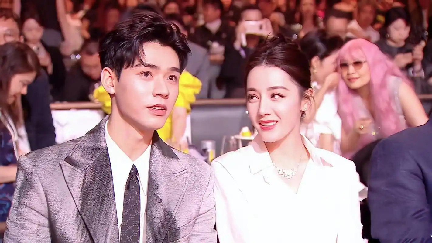 迪丽热巴男友是他?恋情疑云引热议!