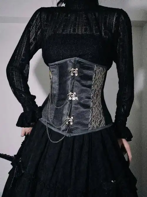 黑麻麻腰封暗黑lo味这不就来了嘛