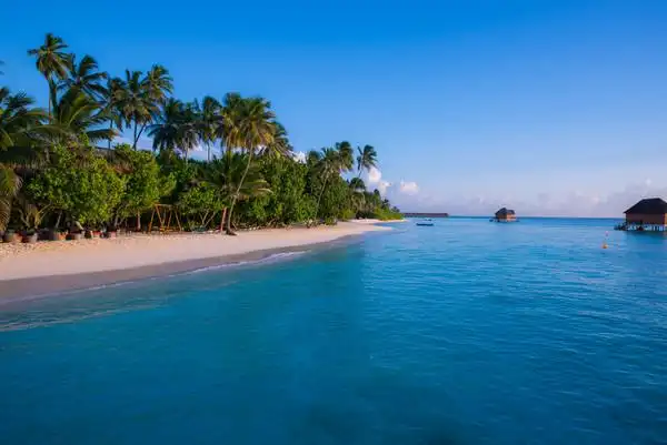 马尔代夫蜜月岛,海上得祖母绿.