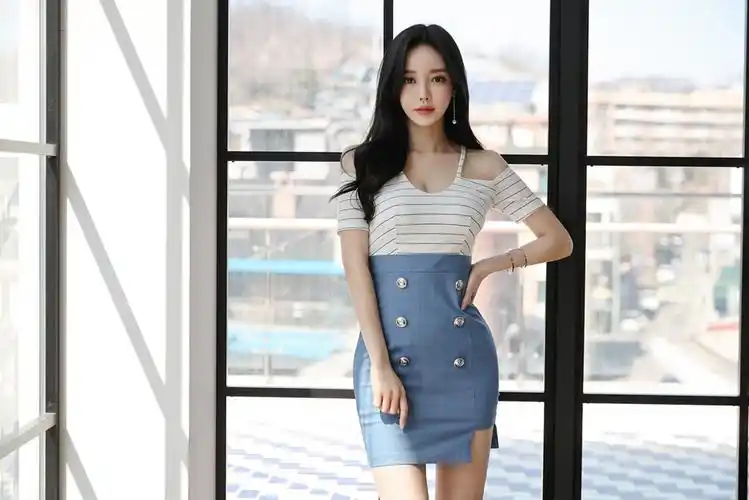 美图分享孙允珠女神教你夏日时尚潮流穿搭