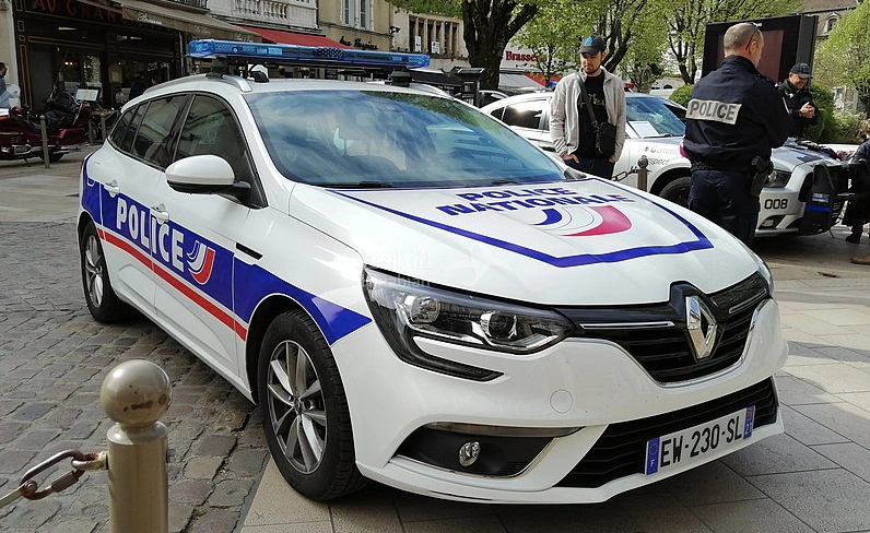 要闻| 法国增1.6万;马赛一家人染变种新冠传24人|海那边海外社区