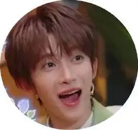 刘宇喜欢你我也是##刘宇 嗑学家已就位#  刘磕学家宇的表情真的要