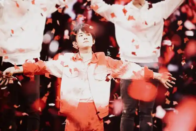 易烊千玺2019玊尔演唱会