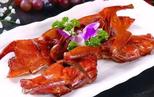 粤菜最经典的十大名菜先容,第一名竟然是这个菜