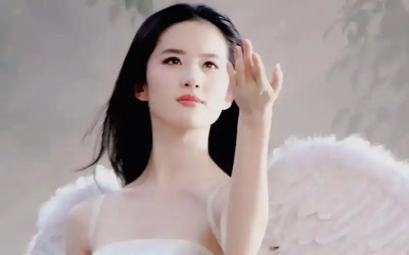 刘亦菲和赵丽颖:女神是怎样炼成的?竟然有着同样的关键词