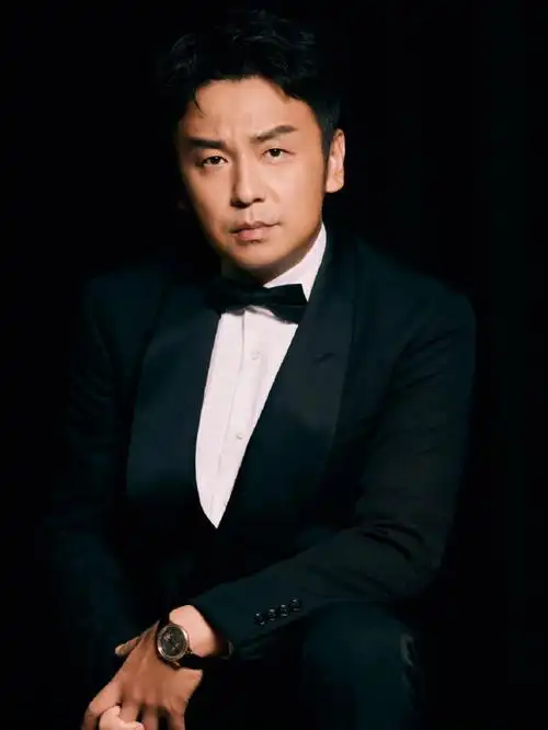 95恭喜雷佳音斩获金鹰奖最佳男主角7515