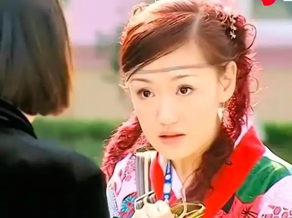 2003版《粉红女郎》,原来是部复古穿搭教程