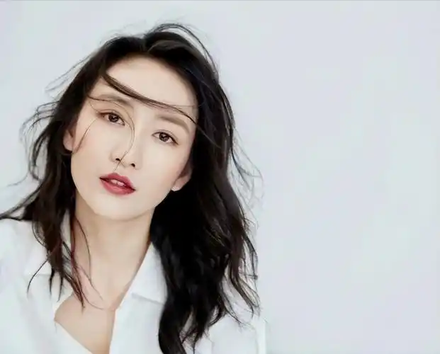 15岁开始赚钱养家多次陷入感情风波王鸥被原生家庭影响太深