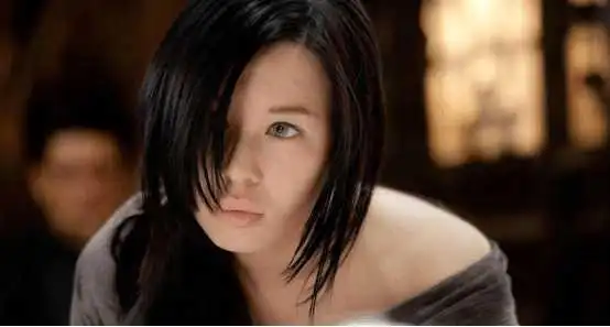 而后出演过惊蛰,无人区,杀生,全民目击等一系列的作品,每一部都是票