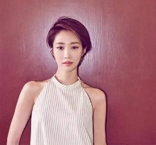 超短发发型女图片大全