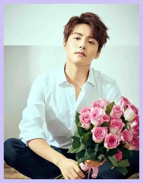 最新:马天宇辣评《歌手2024》凡希亚,语气轻松,果真在玩小段子