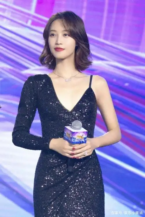 《乘风破浪的姐姐》蓝盈莹美图分享,最遗憾的浪姐,优秀也有错?