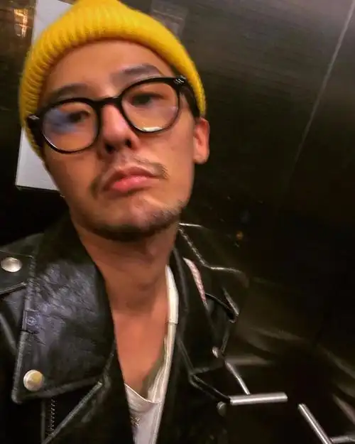 终于看到权志龙自拍照最新权志龙ins