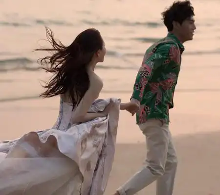 秦昊伊能静婚纱照曝光称婚前同居生活和谐